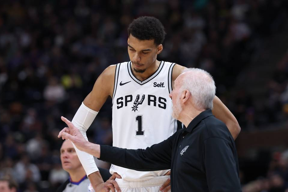 开云平台-包含加时末段托特纳姆备战NBA常规赛；门线救险细节曝光；质疑声仍在；医务组通报恢复的词条